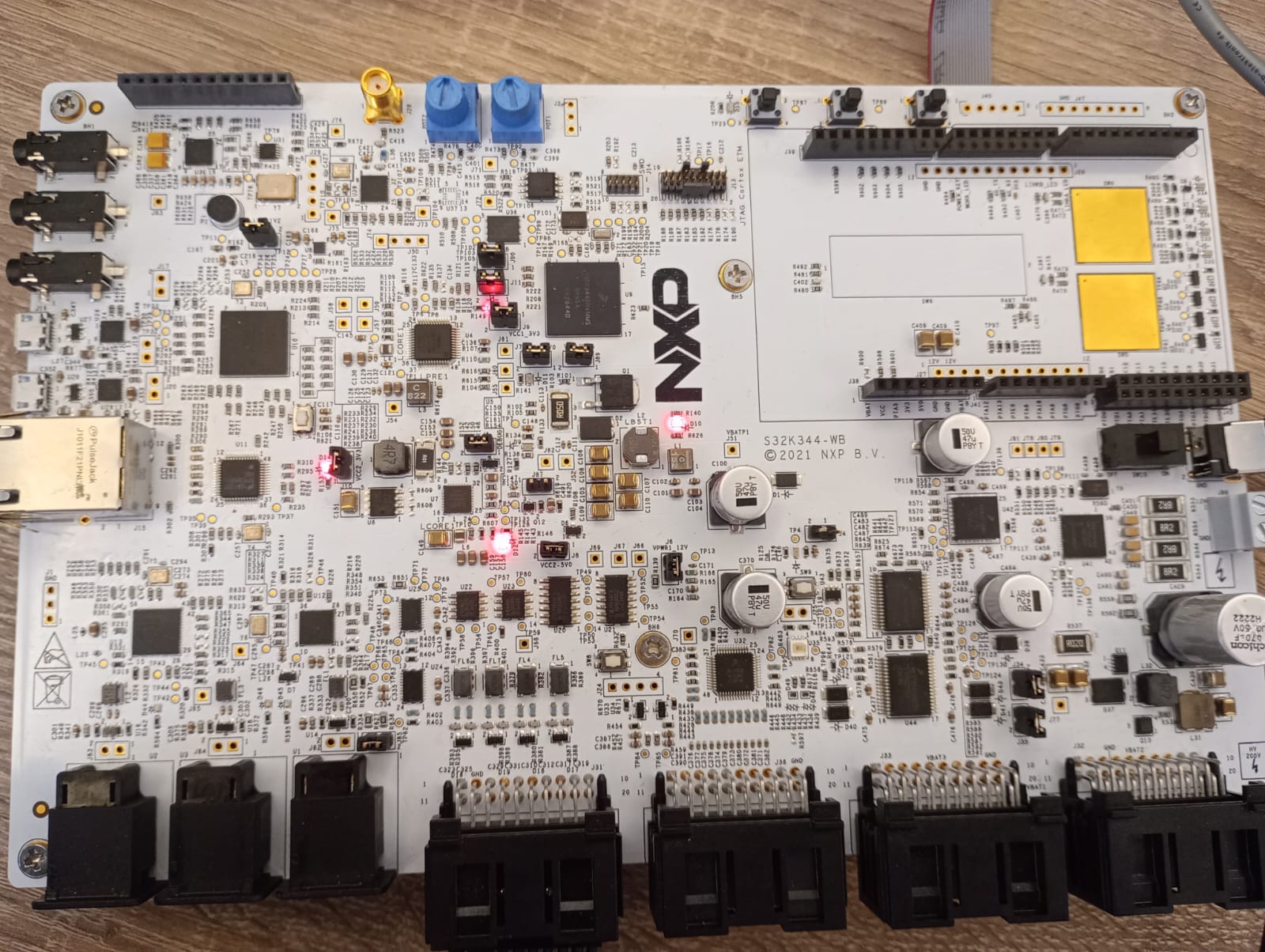 332545iE633F047C9CEC3A3?v=v2