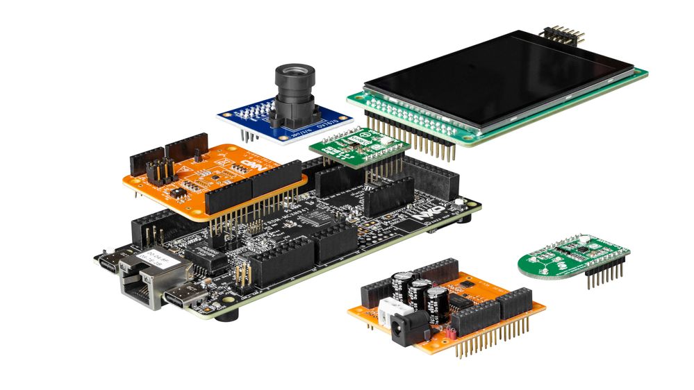 FRDM-MCXN947 w components.jpg